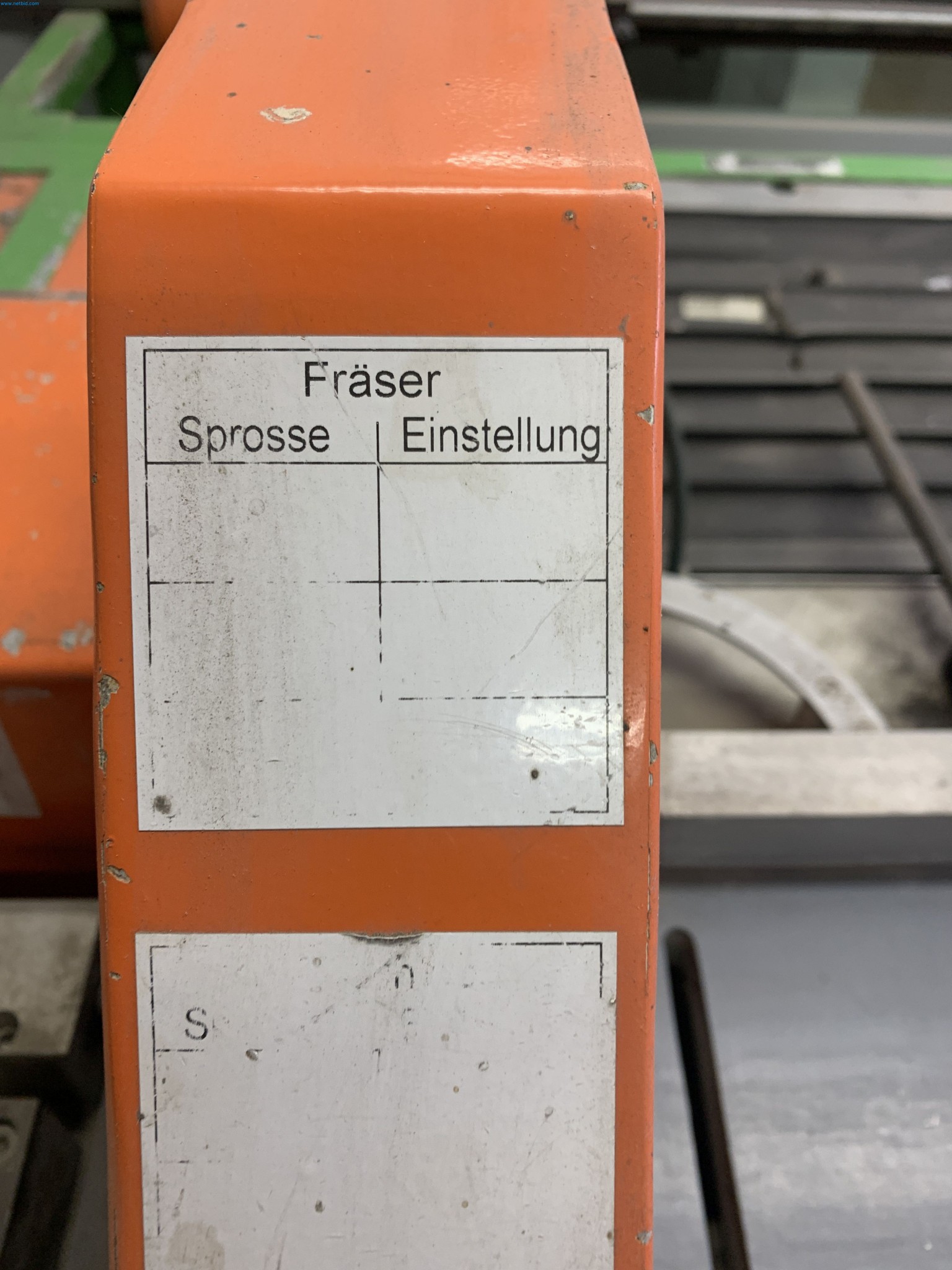 Sale of a complete warehouse of machinery for the glass industry in Spain-3