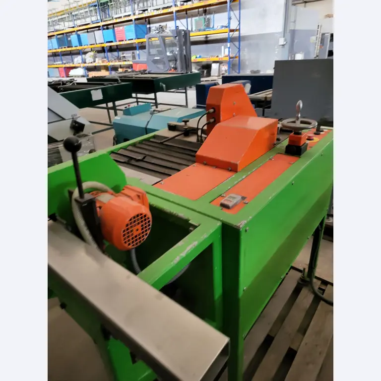 Sale of a complete warehouse of machinery for the glass industry in Spain-4