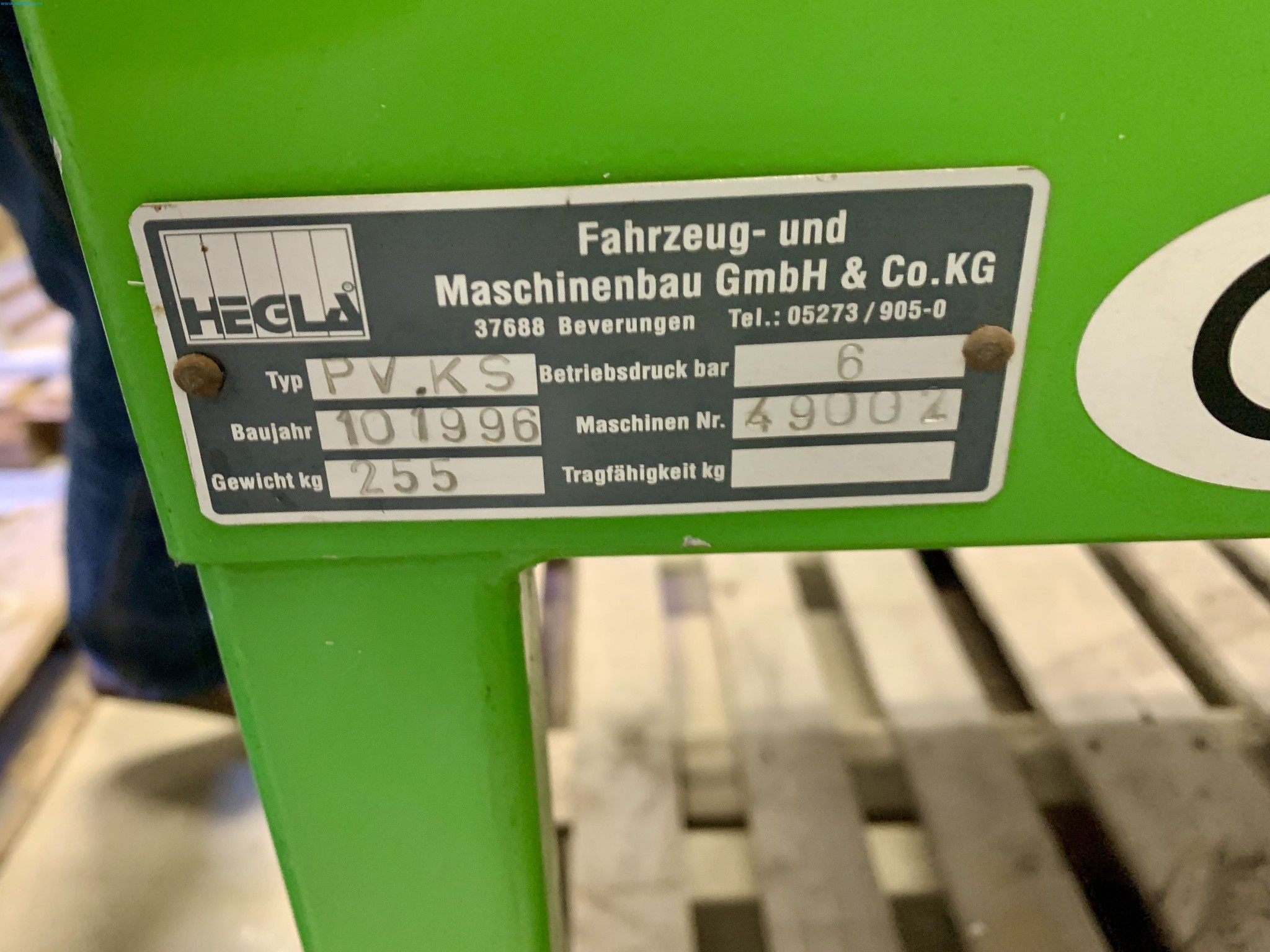 Sale of a complete warehouse of machinery for the glass industry in Spain-5