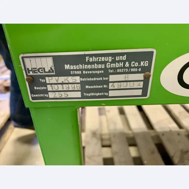 Sale of a complete warehouse of machinery for the glass industry in Spain-5