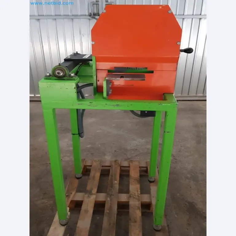 Sale of a complete warehouse of machinery for the glass industry in Spain-2