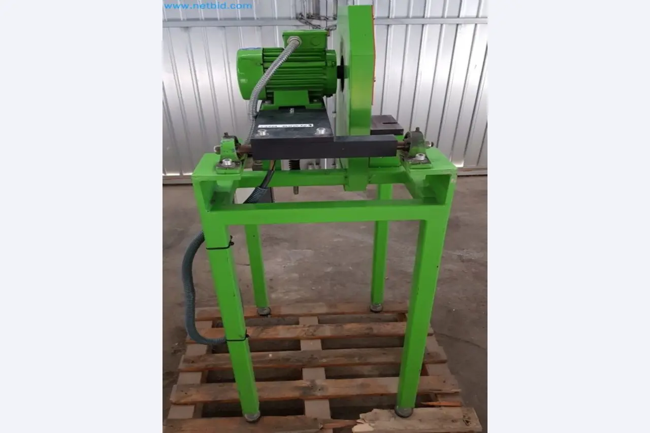 Sale of a complete warehouse of machinery for the glass industry in Spain-3