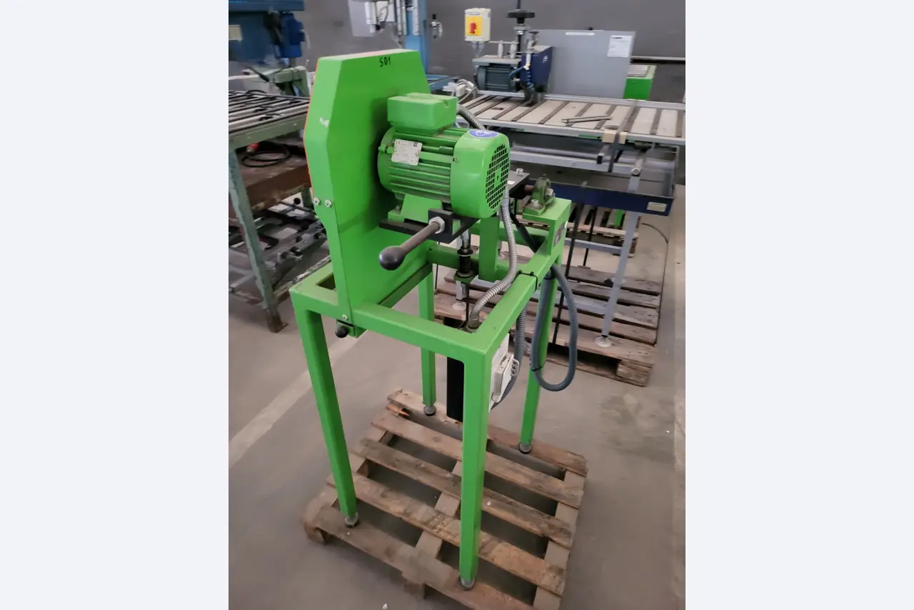 Sale of a complete warehouse of machinery for the glass industry in Spain-6