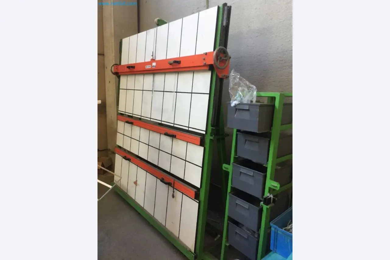 Sale of a complete warehouse of machinery for the glass industry in Spain-1