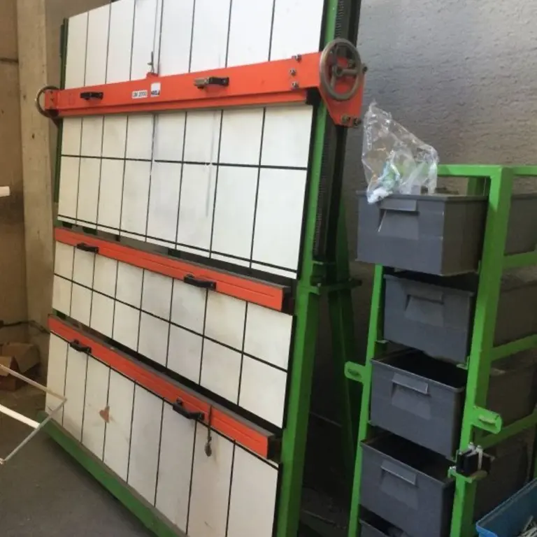 Georgian Bars vertical assembling table Hegla GM 2000