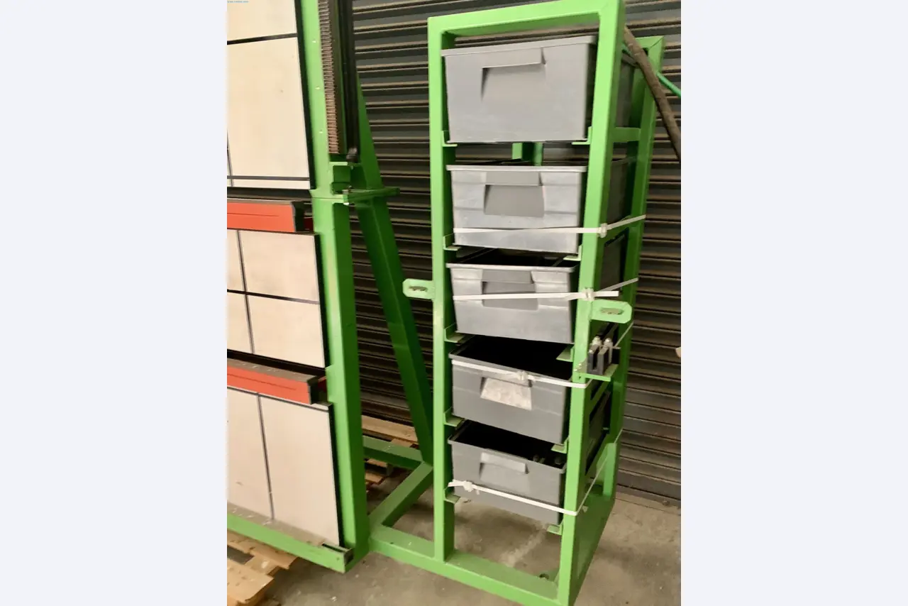 Sale of a complete warehouse of machinery for the glass industry in Spain-4