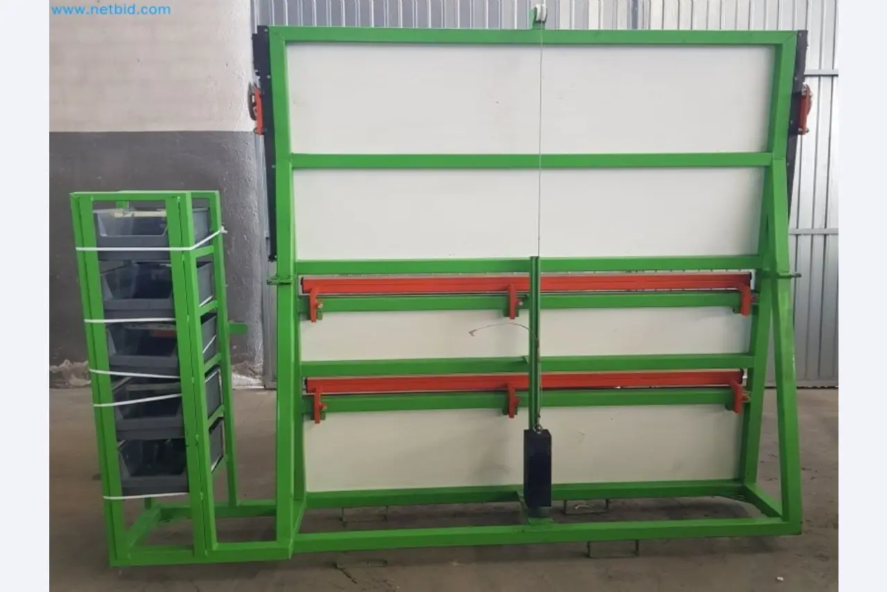 Sale of a complete warehouse of machinery for the glass industry in Spain-5