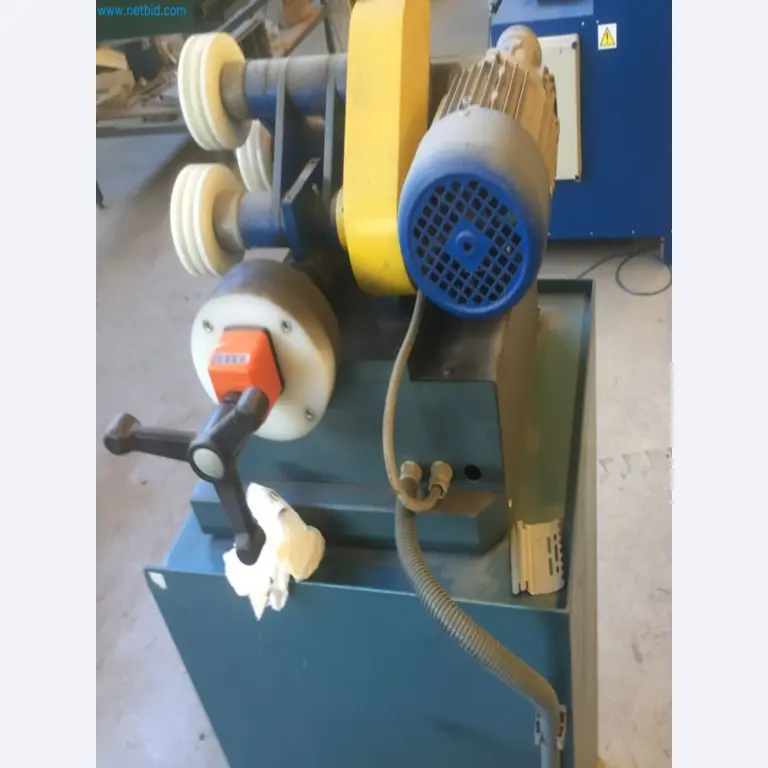 Sale of a complete warehouse of machinery for the glass industry in Spain-11