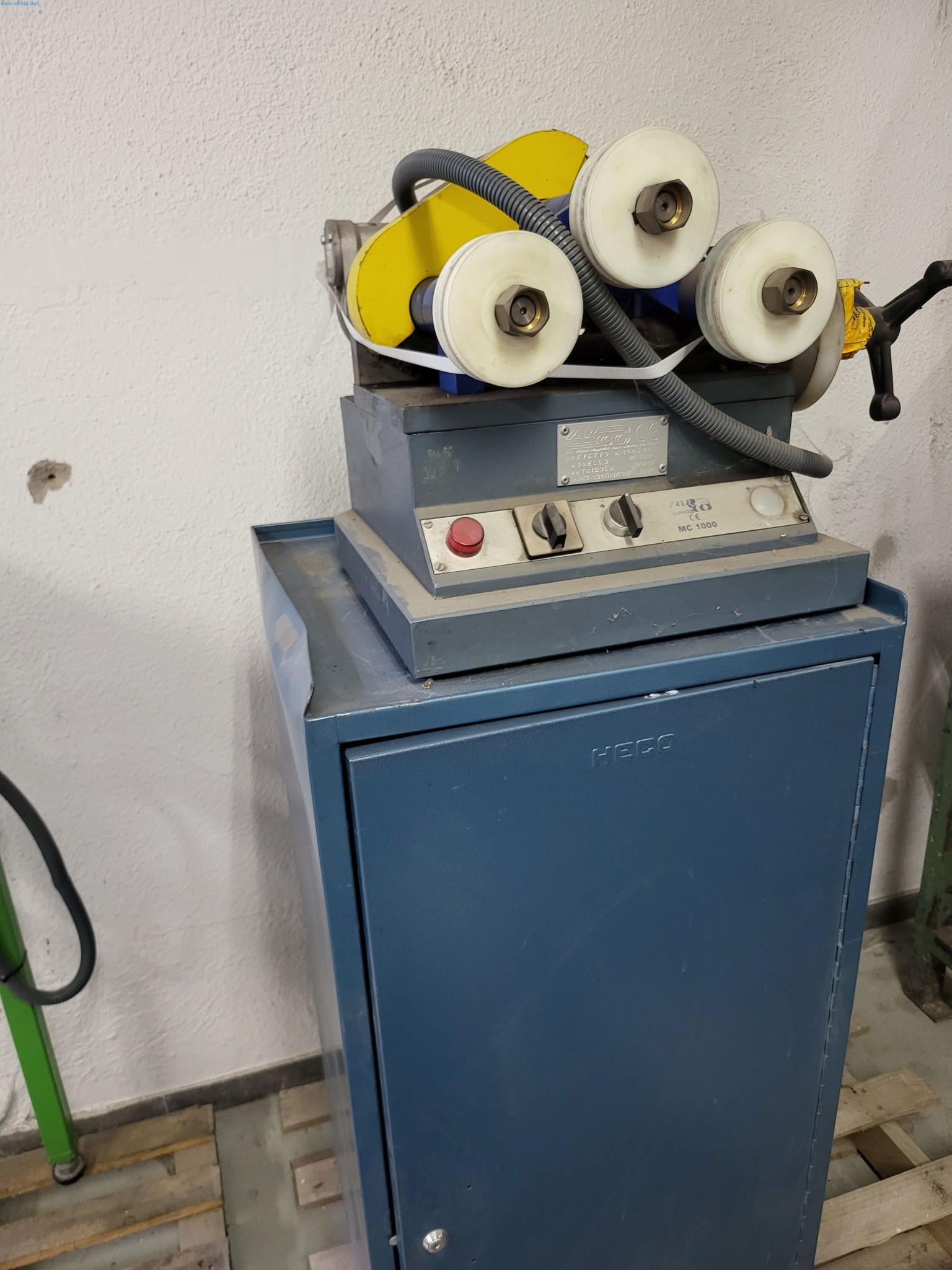 Sale of a complete warehouse of machinery for the glass industry in Spain-1