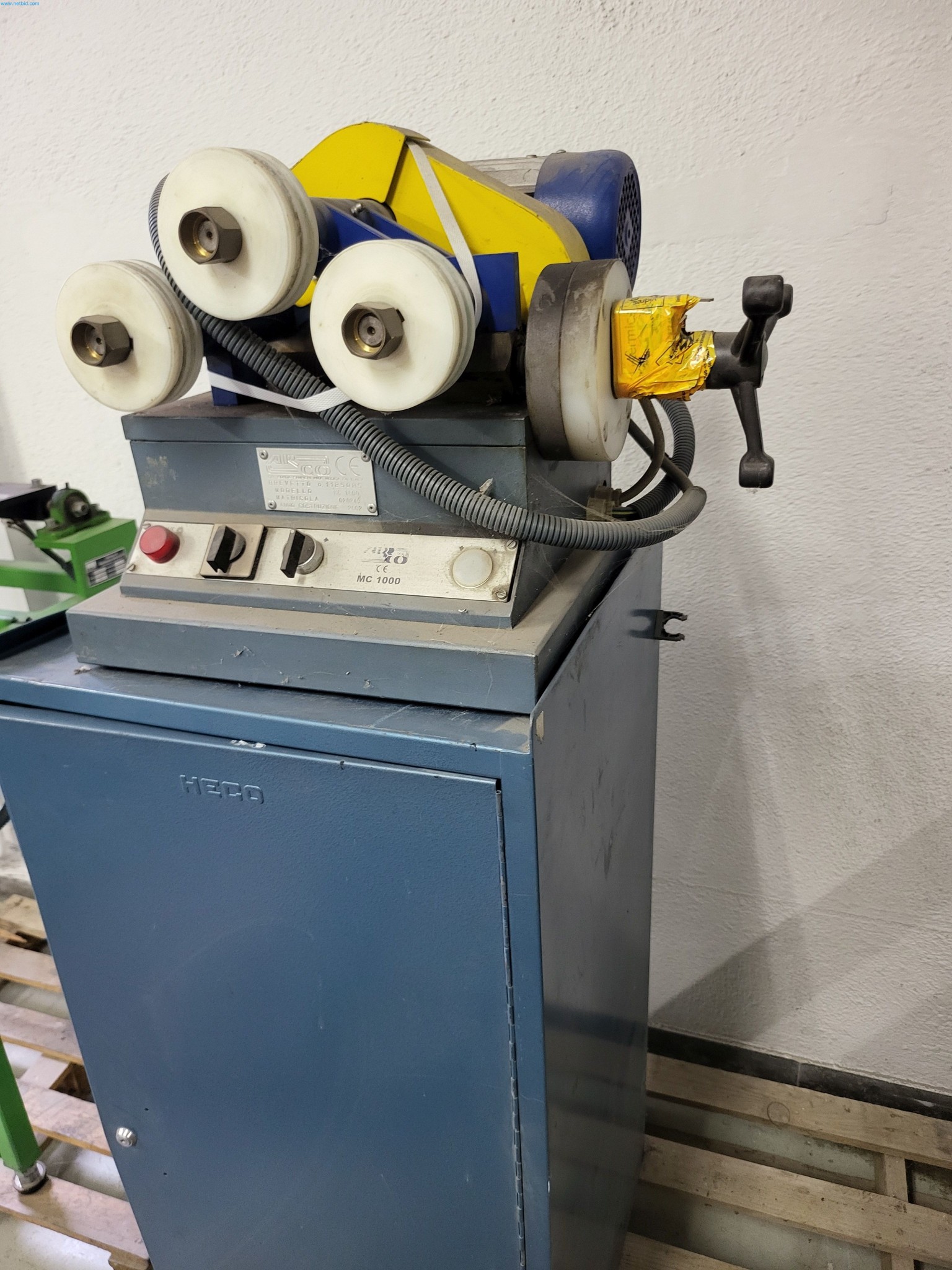 Sale of a complete warehouse of machinery for the glass industry in Spain-4