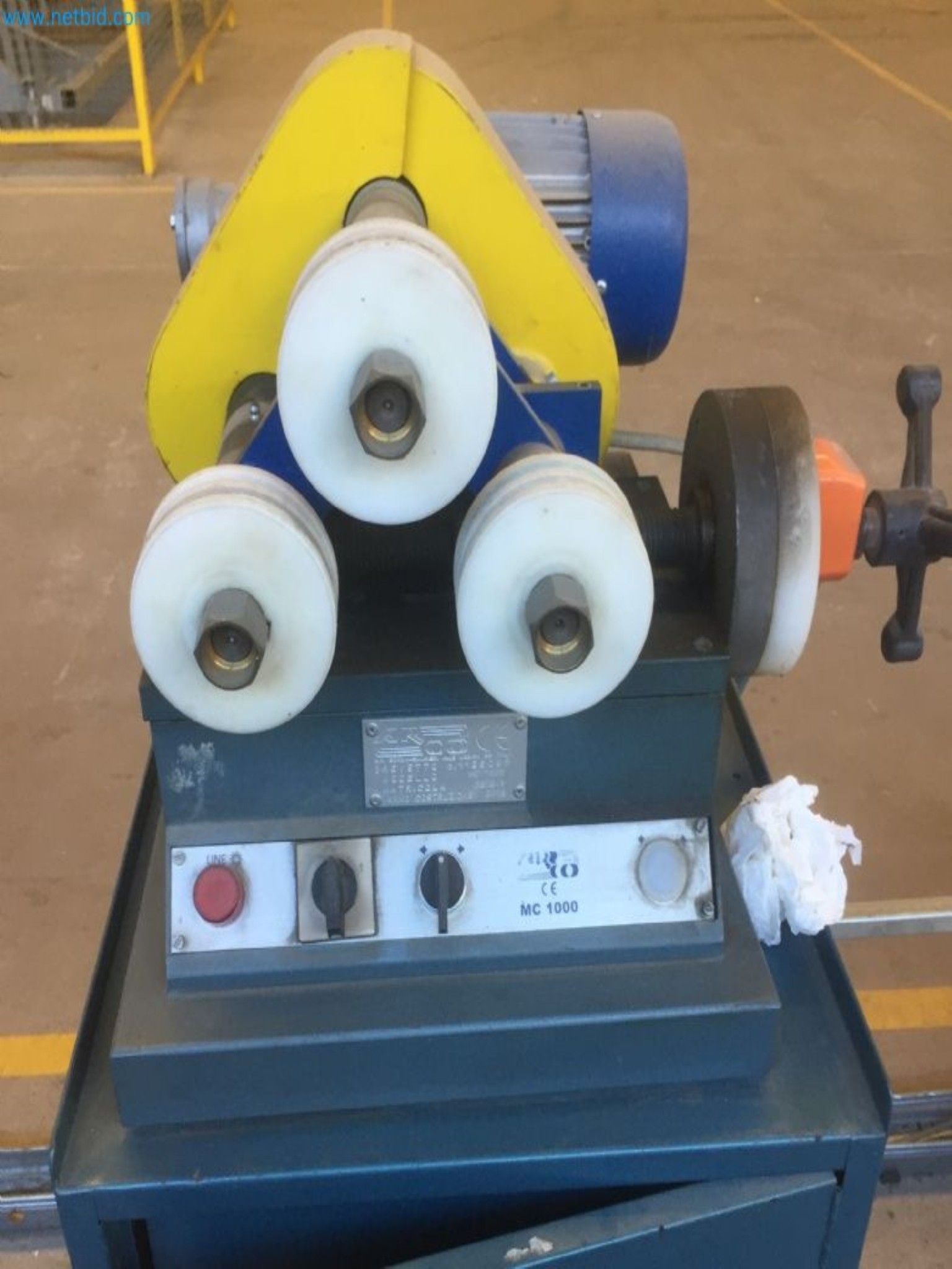 Sale of a complete warehouse of machinery for the glass industry in Spain-9