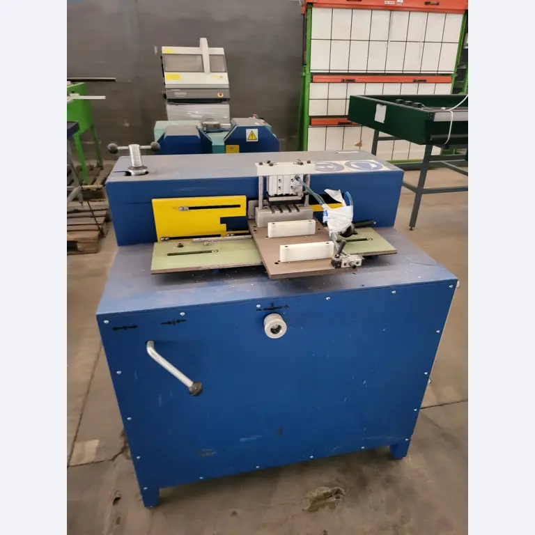 Sale of a complete warehouse of machinery for the glass industry in Spain-1