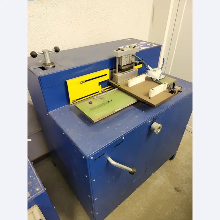 Sale of a complete warehouse of machinery for the glass industry in Spain-3