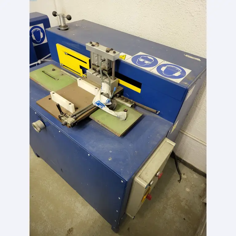 Sale of a complete warehouse of machinery for the glass industry in Spain-4