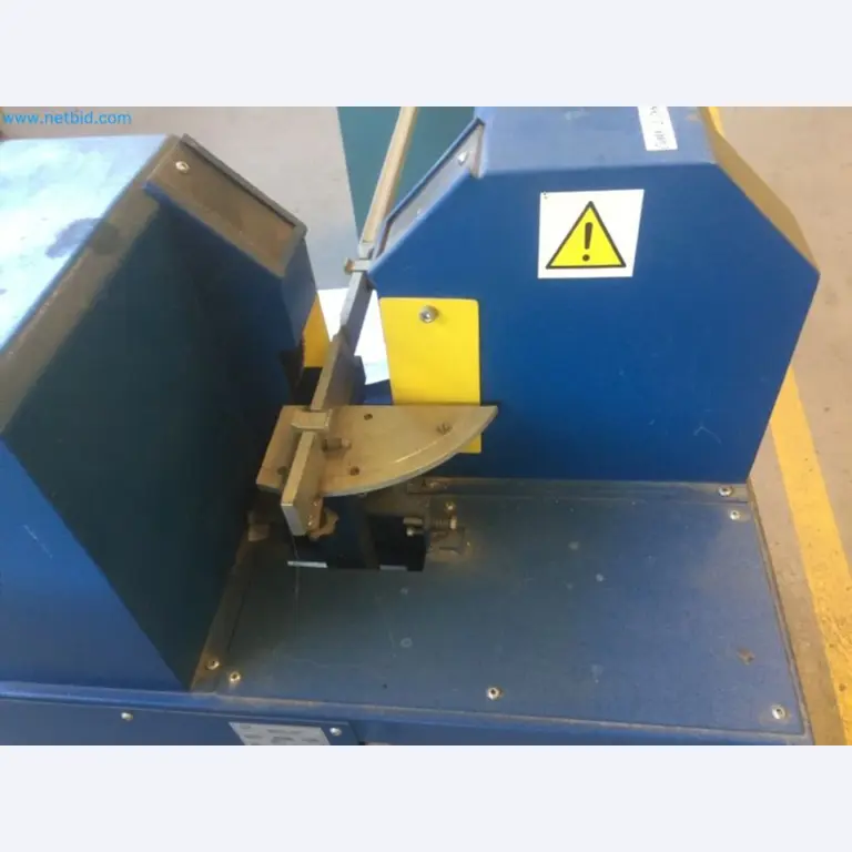 Sale of a complete warehouse of machinery for the glass industry in Spain-7