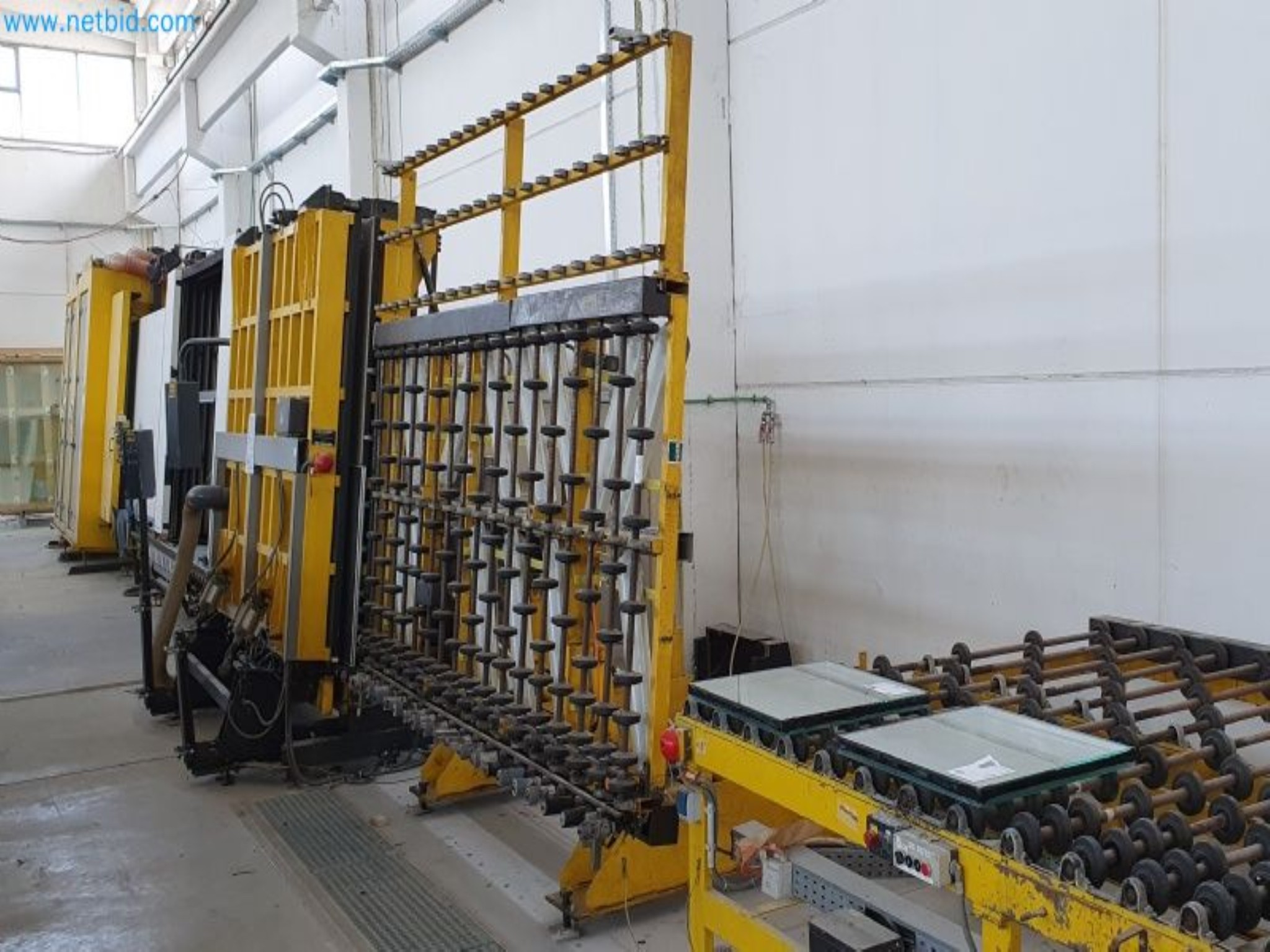 Sale of a complete warehouse of machinery for the glass industry in Spain-1