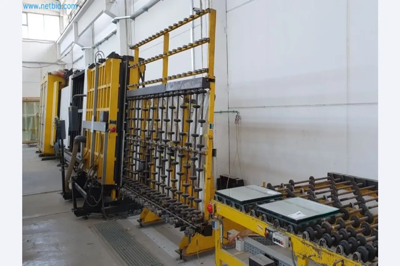 Sale of a complete warehouse of machinery for the glass industry in Spain-1