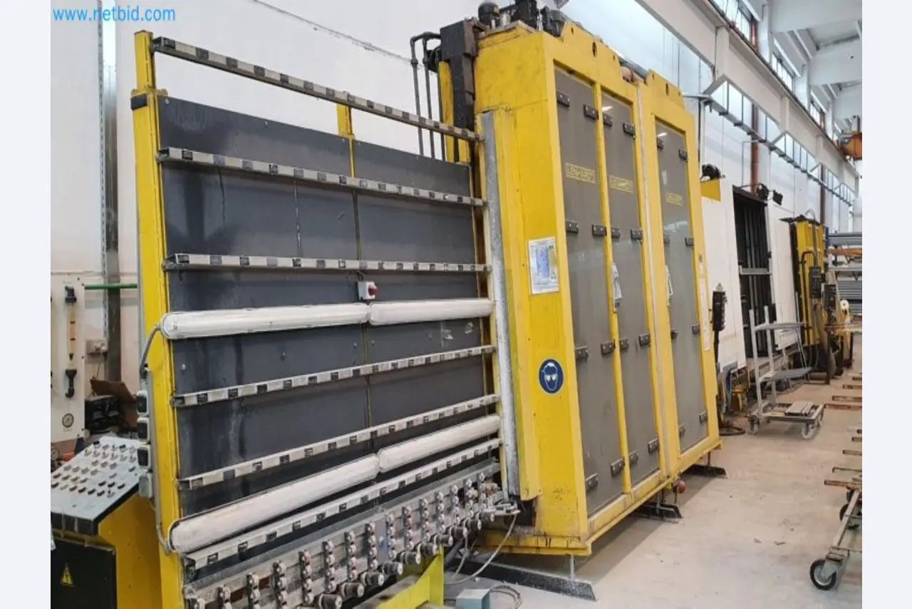 Sale of a complete warehouse of machinery for the glass industry in Spain-2