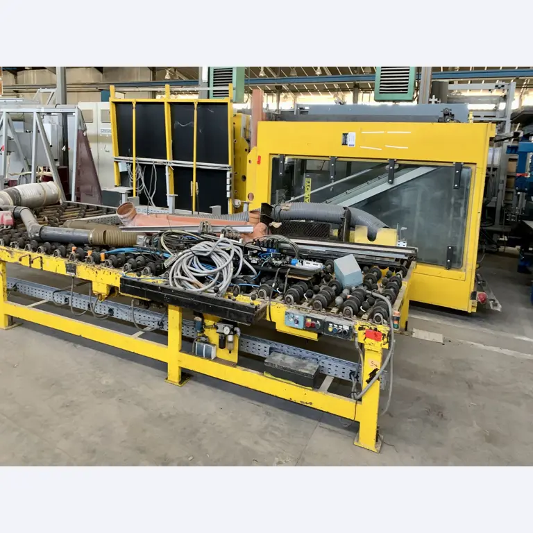 Sale of a complete warehouse of machinery for the glass industry in Spain-7