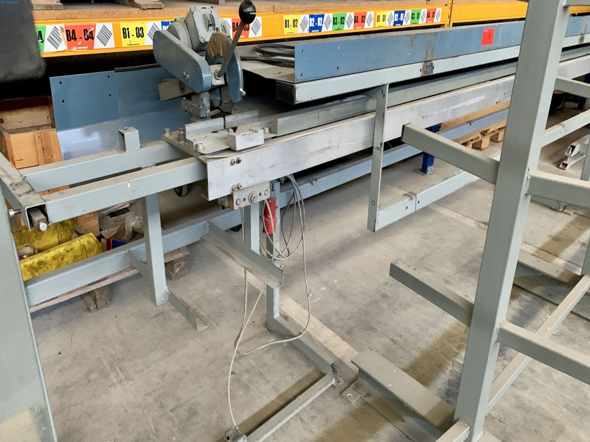 Sale of a complete warehouse of machinery for the glass industry in Spain-2