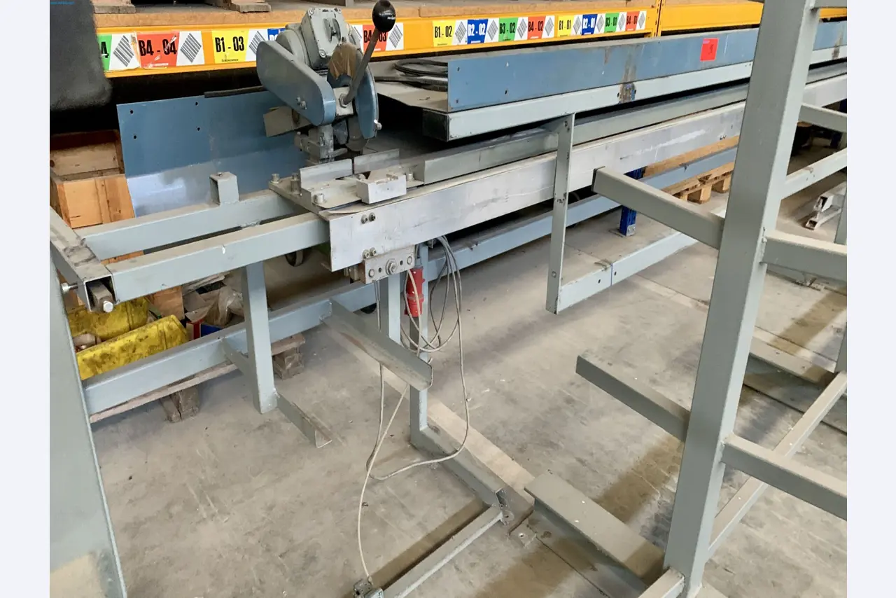 Sale of a complete warehouse of machinery for the glass industry in Spain-2