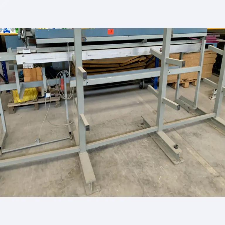 Sale of a complete warehouse of machinery for the glass industry in Spain-3