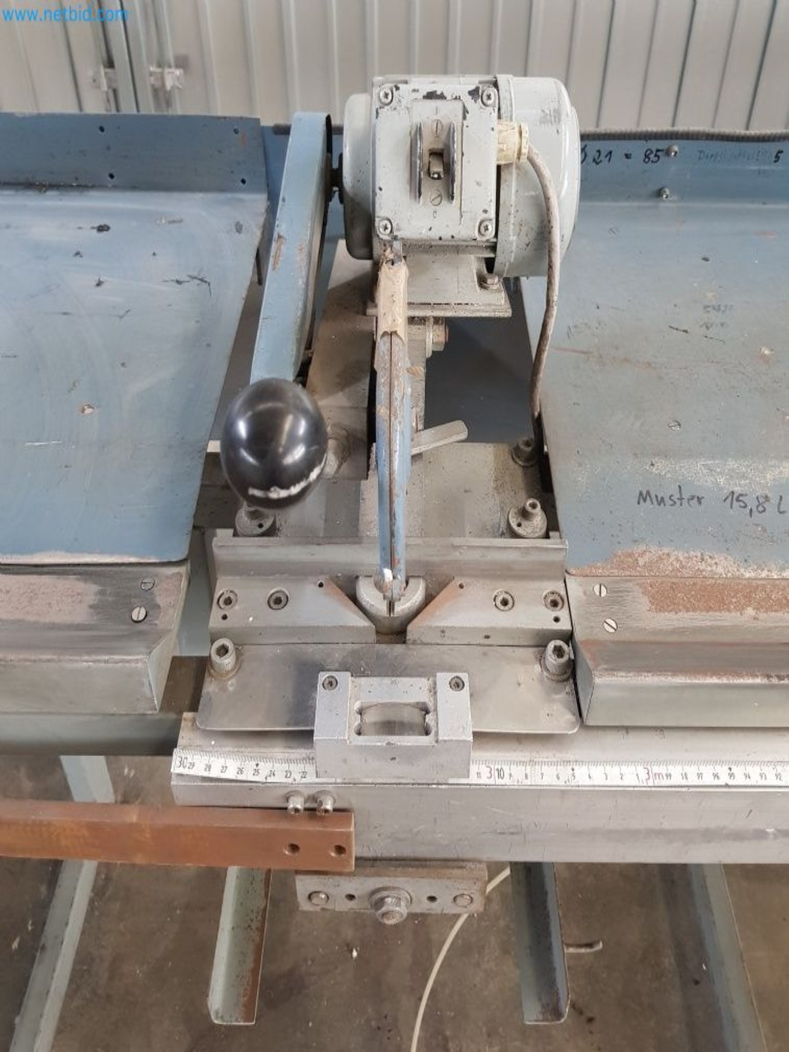 Sale of a complete warehouse of machinery for the glass industry in Spain-5