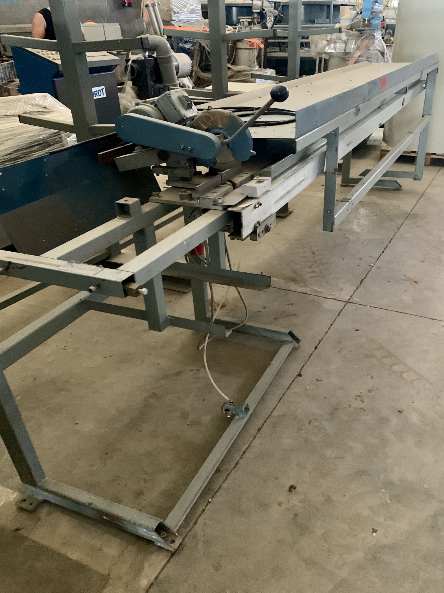 Sale of a complete warehouse of machinery for the glass industry in Spain-6