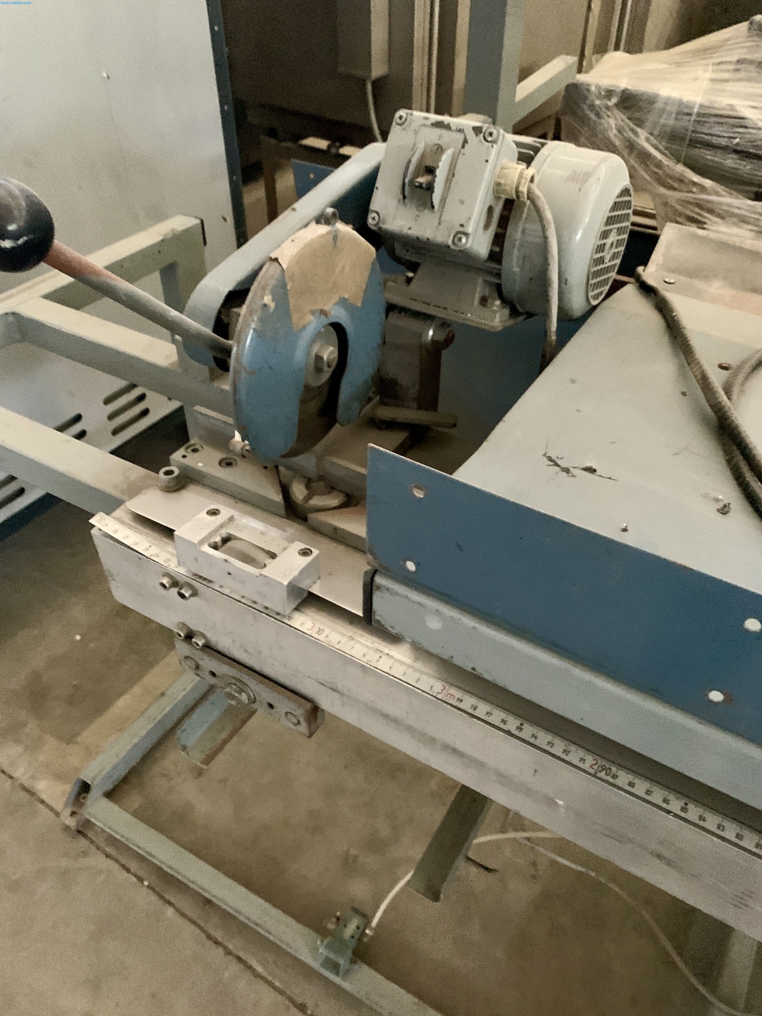 Sale of a complete warehouse of machinery for the glass industry in Spain-7