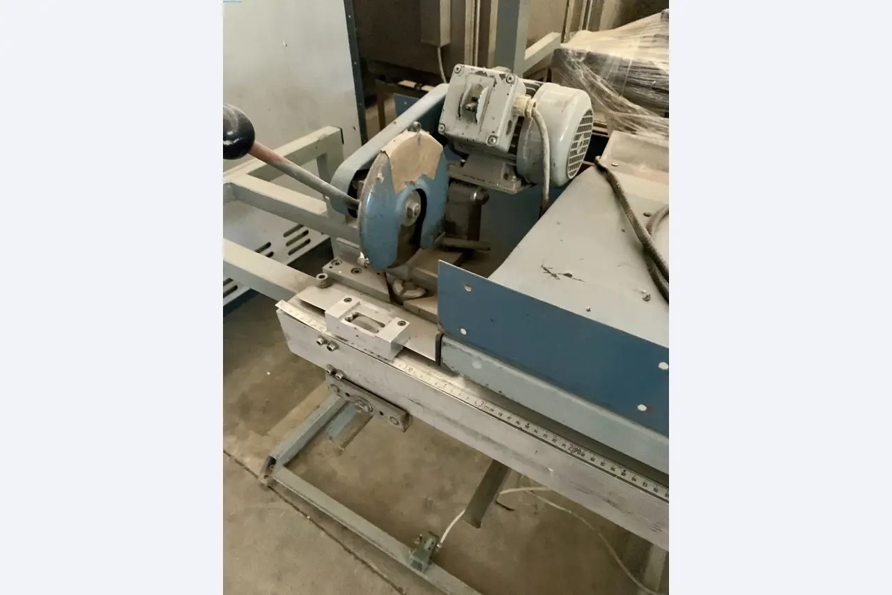 Sale of a complete warehouse of machinery for the glass industry in Spain-7