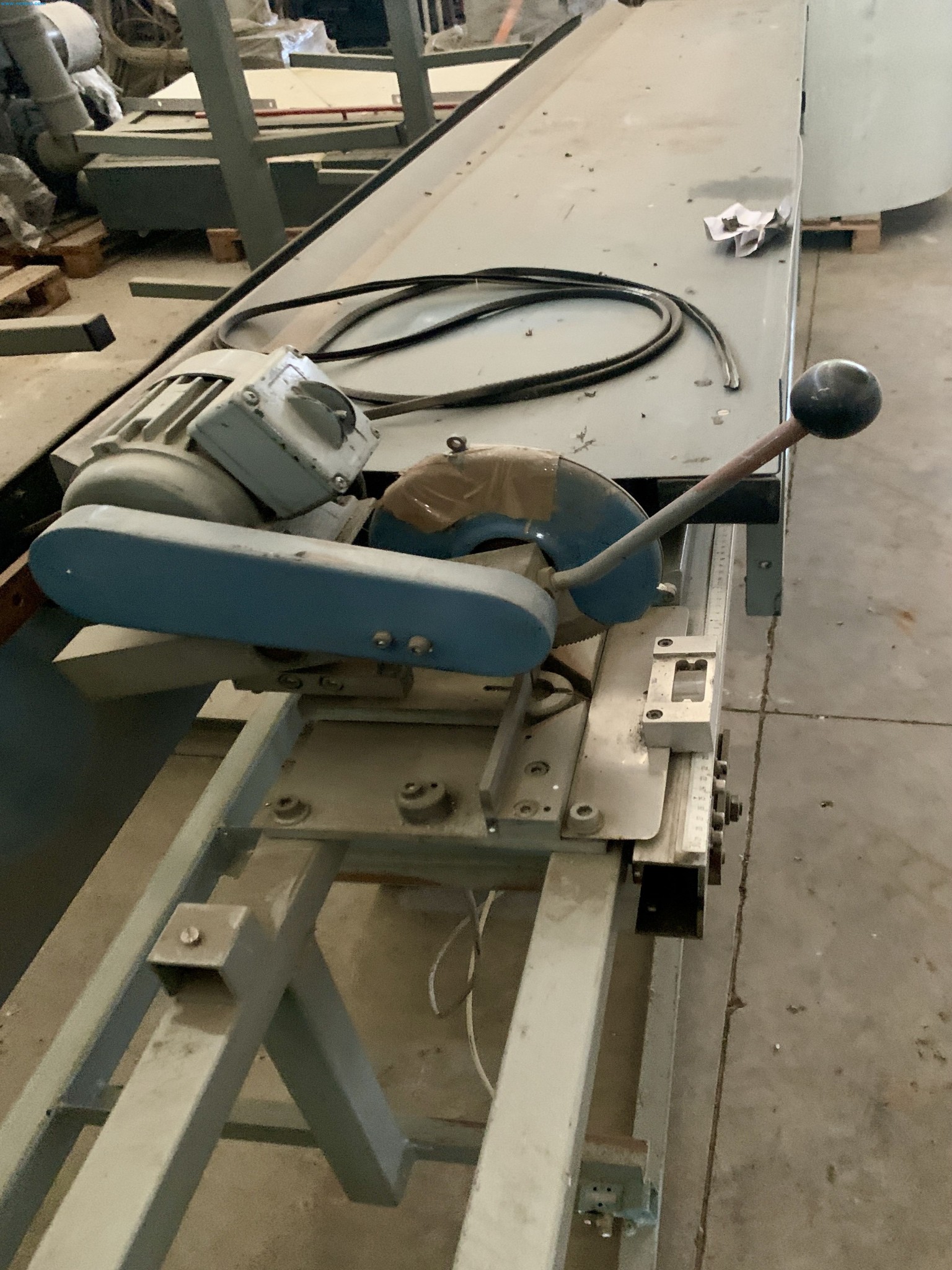 Sale of a complete warehouse of machinery for the glass industry in Spain-8