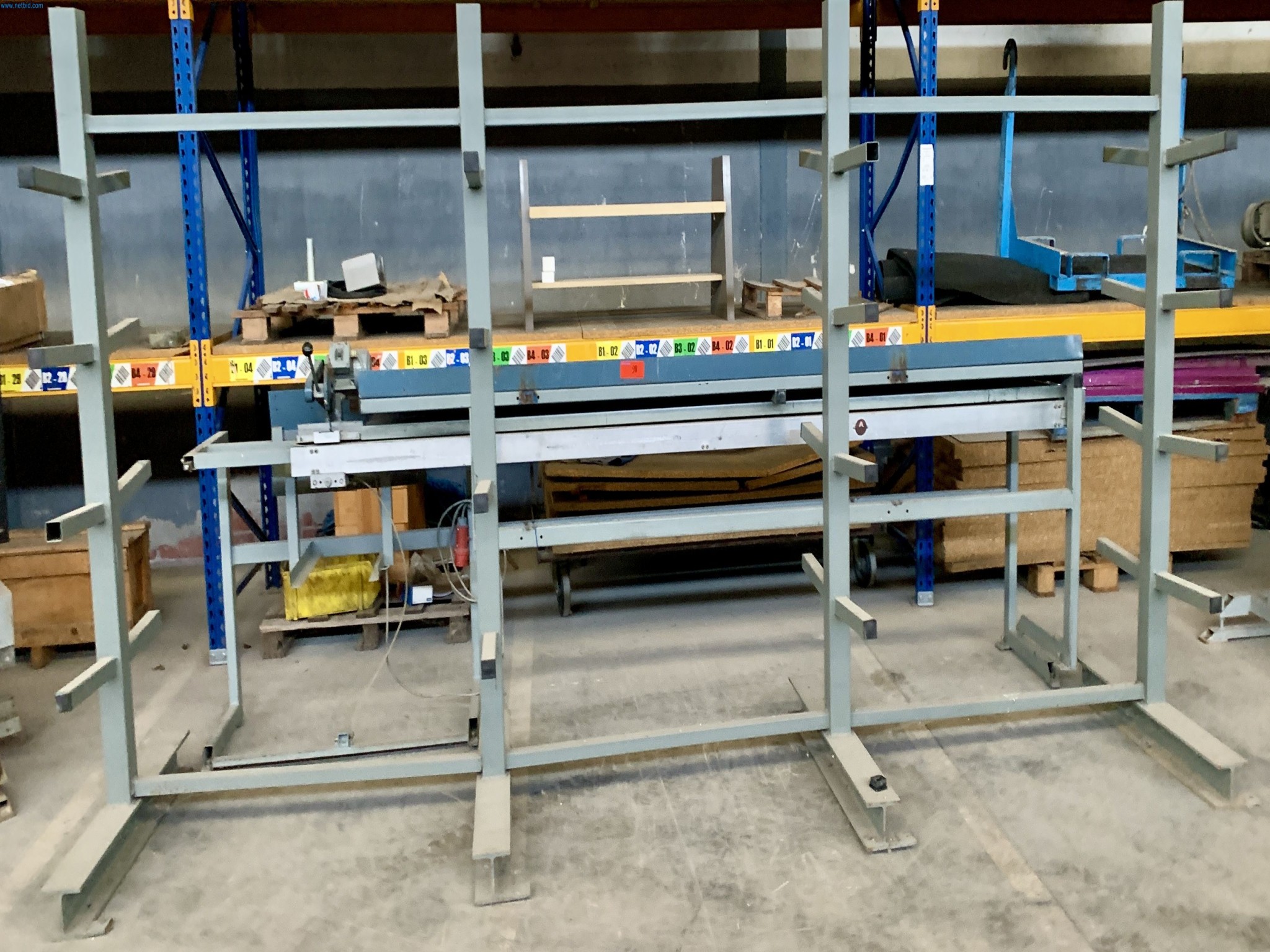 Sale of a complete warehouse of machinery for the glass industry in Spain-9