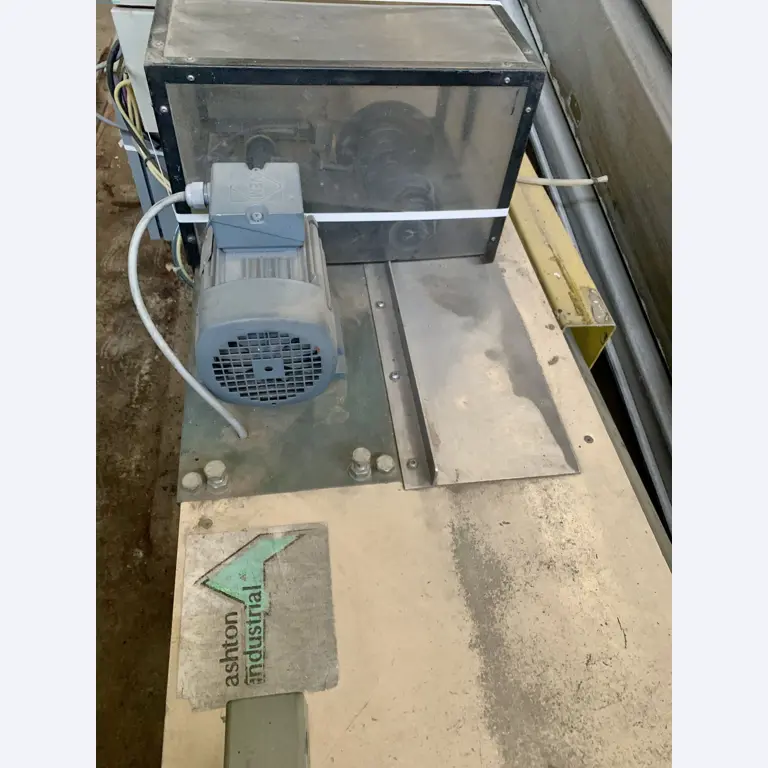 Sale of a complete warehouse of machinery for the glass industry in Spain-2