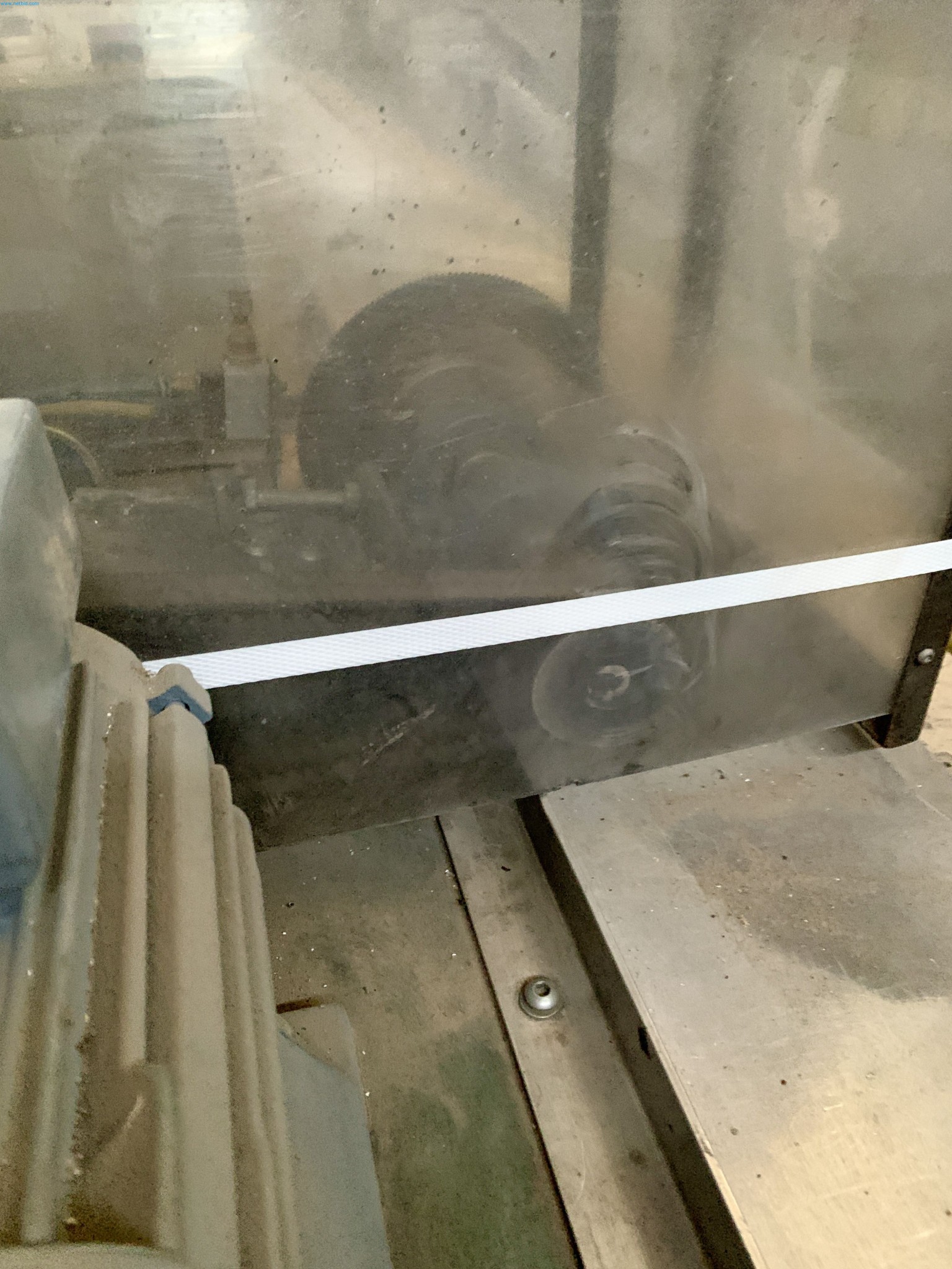 Sale of a complete warehouse of machinery for the glass industry in Spain-3