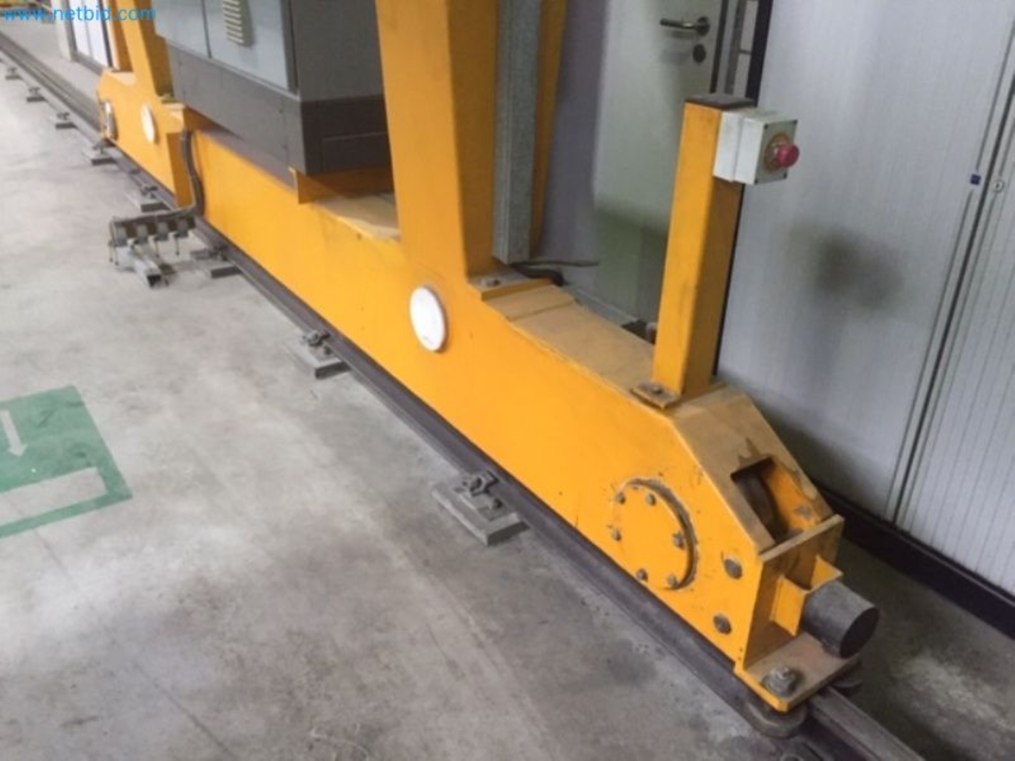 Sale of a complete warehouse of machinery for the glass industry in Spain-7