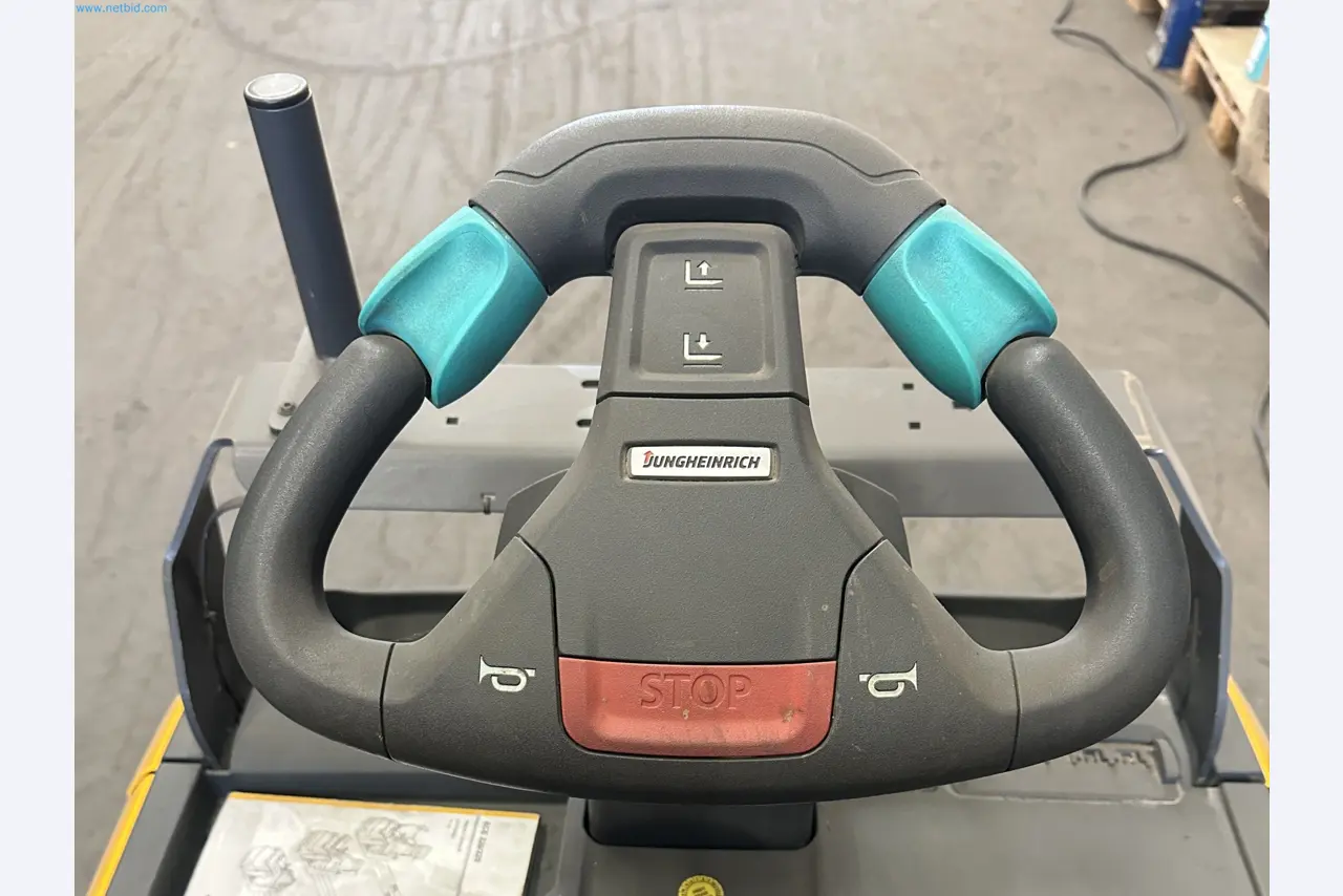 Two Jungheinrich forklifts-12