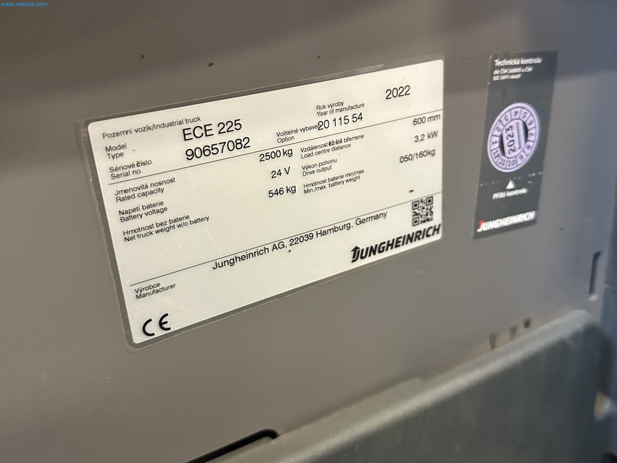 Two Jungheinrich forklifts-14