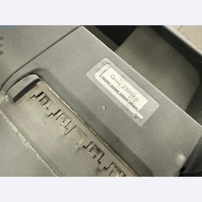 Two Jungheinrich forklifts-15