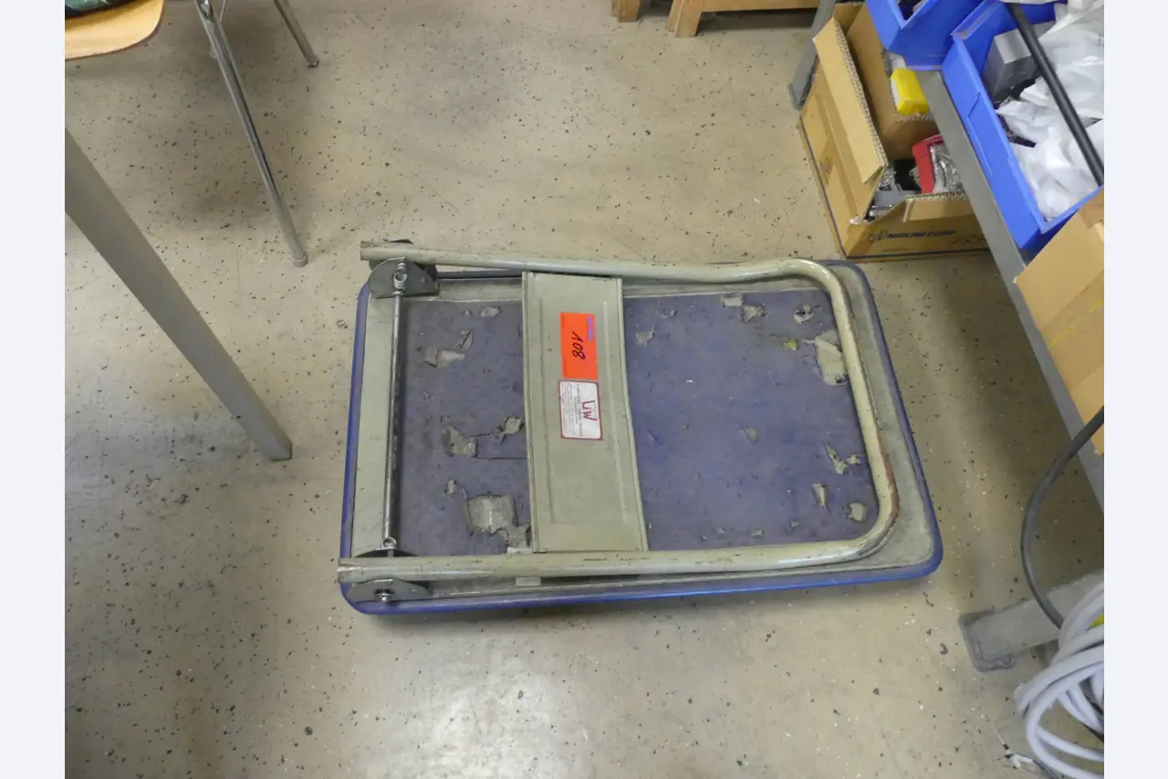 Maschinen und Betriebsausstattung eines Maschinenbauunternehmens-1