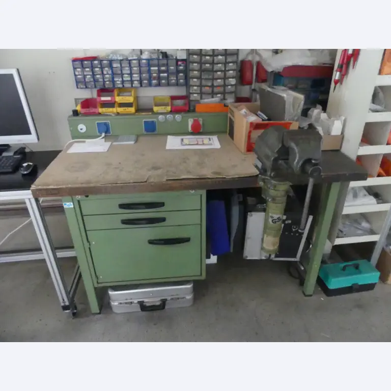 Maschinen und Betriebsausstattung eines Maschinenbauunternehmens-1