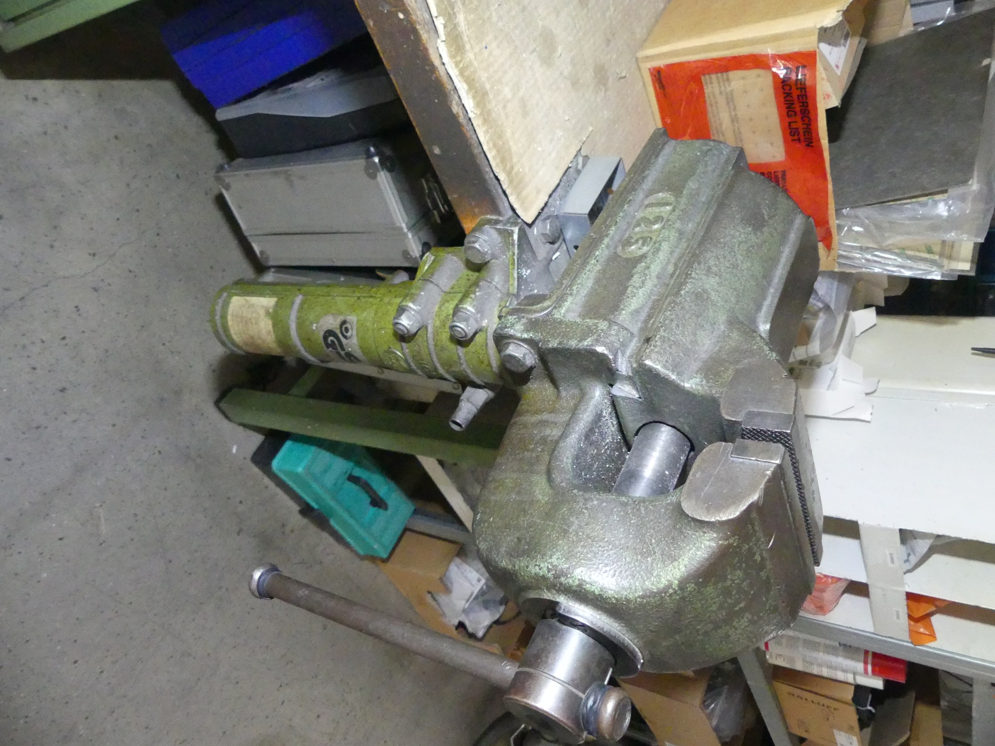 Maschinen und Betriebsausstattung eines Maschinenbauunternehmens-2