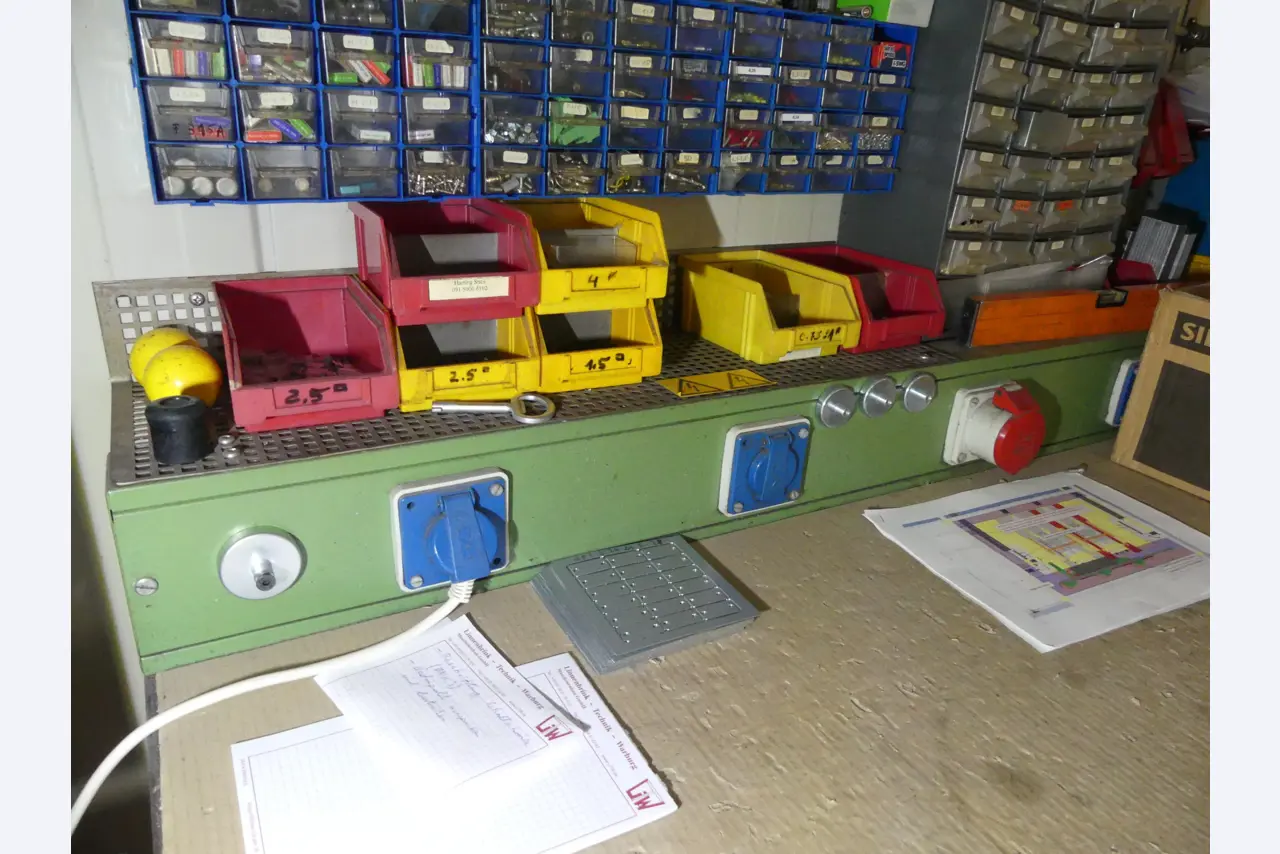 Maschinen und Betriebsausstattung eines Maschinenbauunternehmens-4