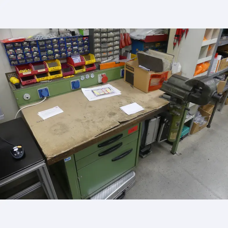 Maschinen und Betriebsausstattung eines Maschinenbauunternehmens-5