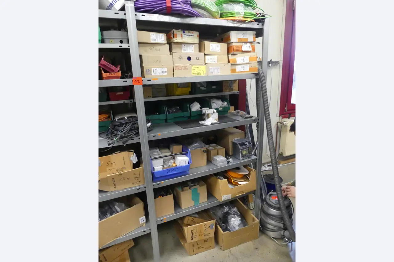 Maschinen und Betriebsausstattung eines Maschinenbauunternehmens-2