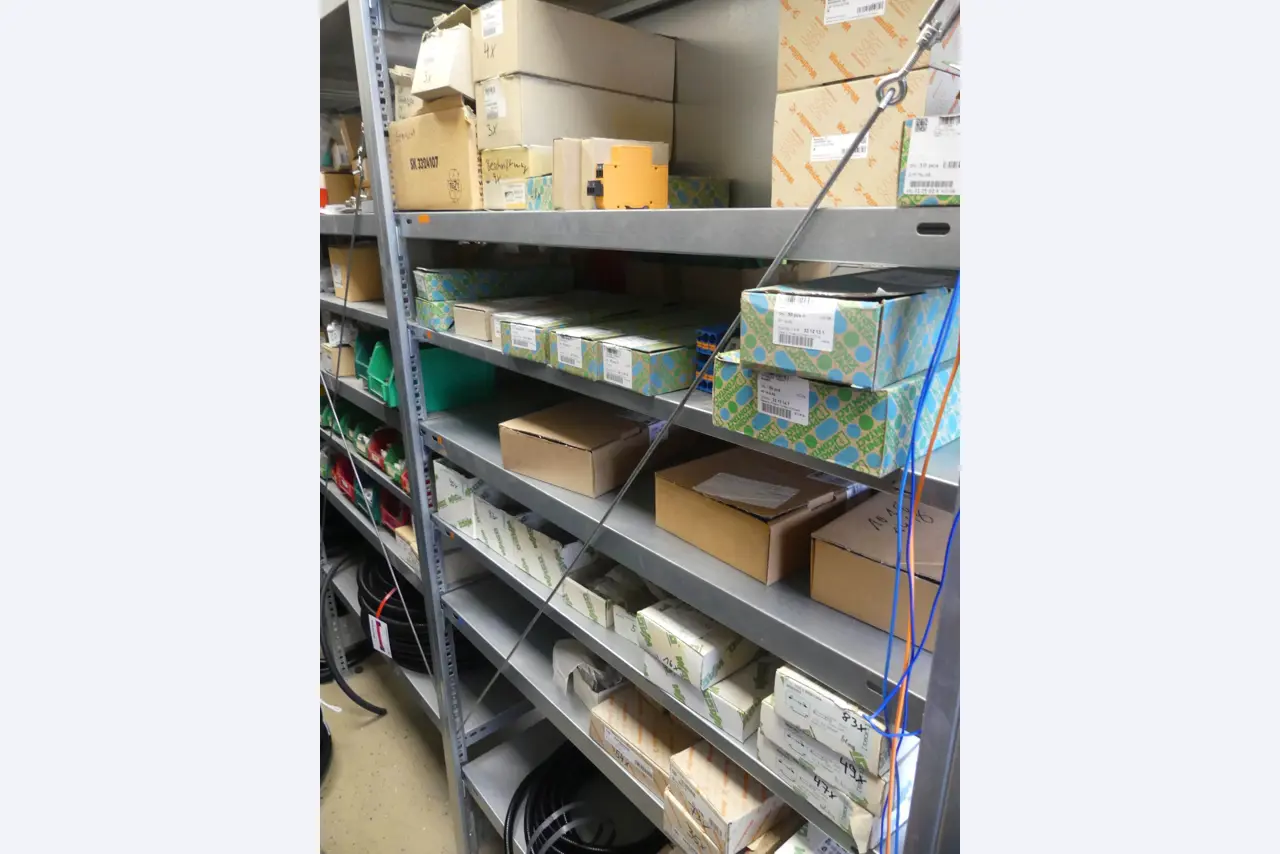 Maschinen und Betriebsausstattung eines Maschinenbauunternehmens-10