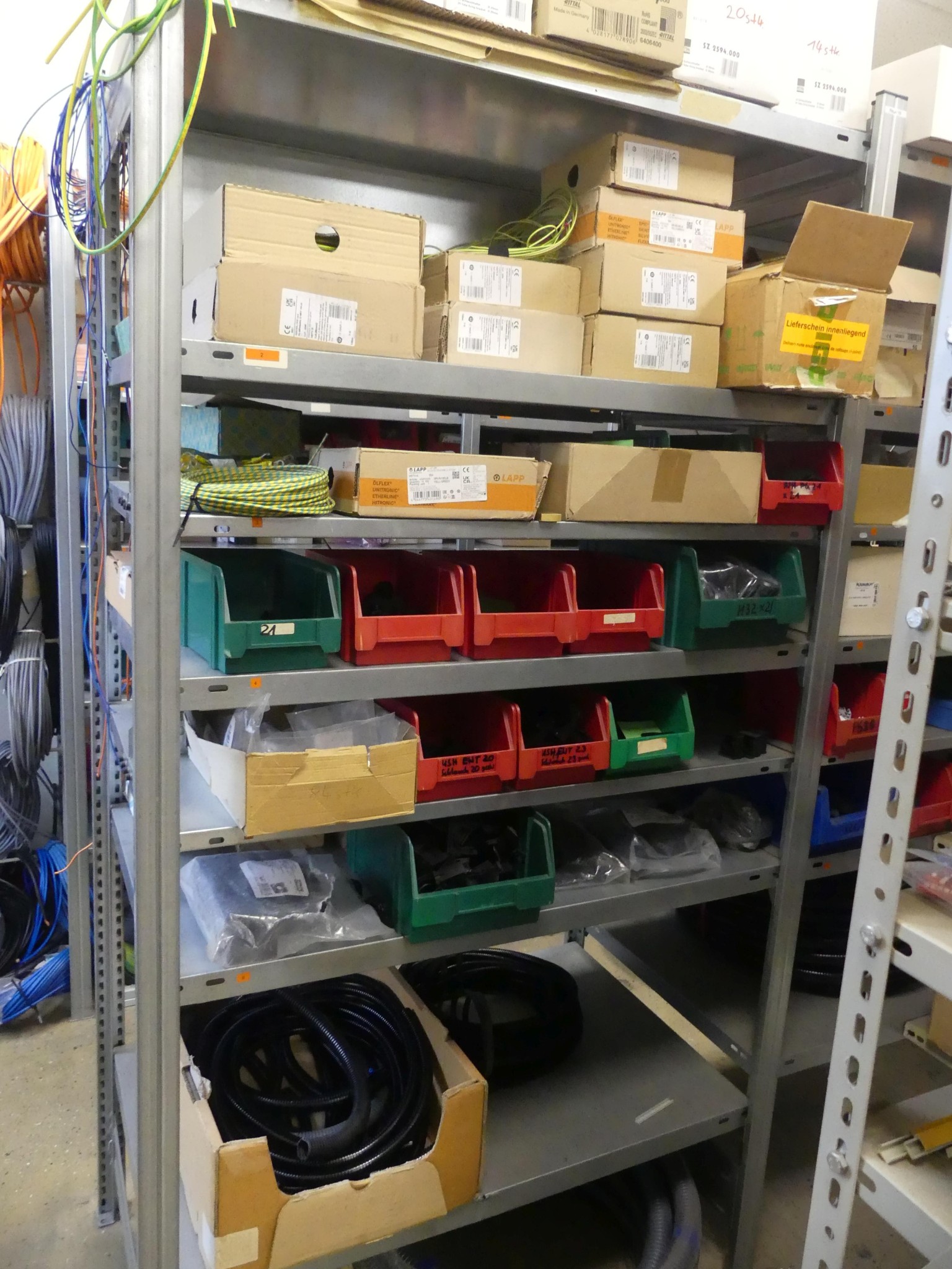 Maschinen und Betriebsausstattung eines Maschinenbauunternehmens-3