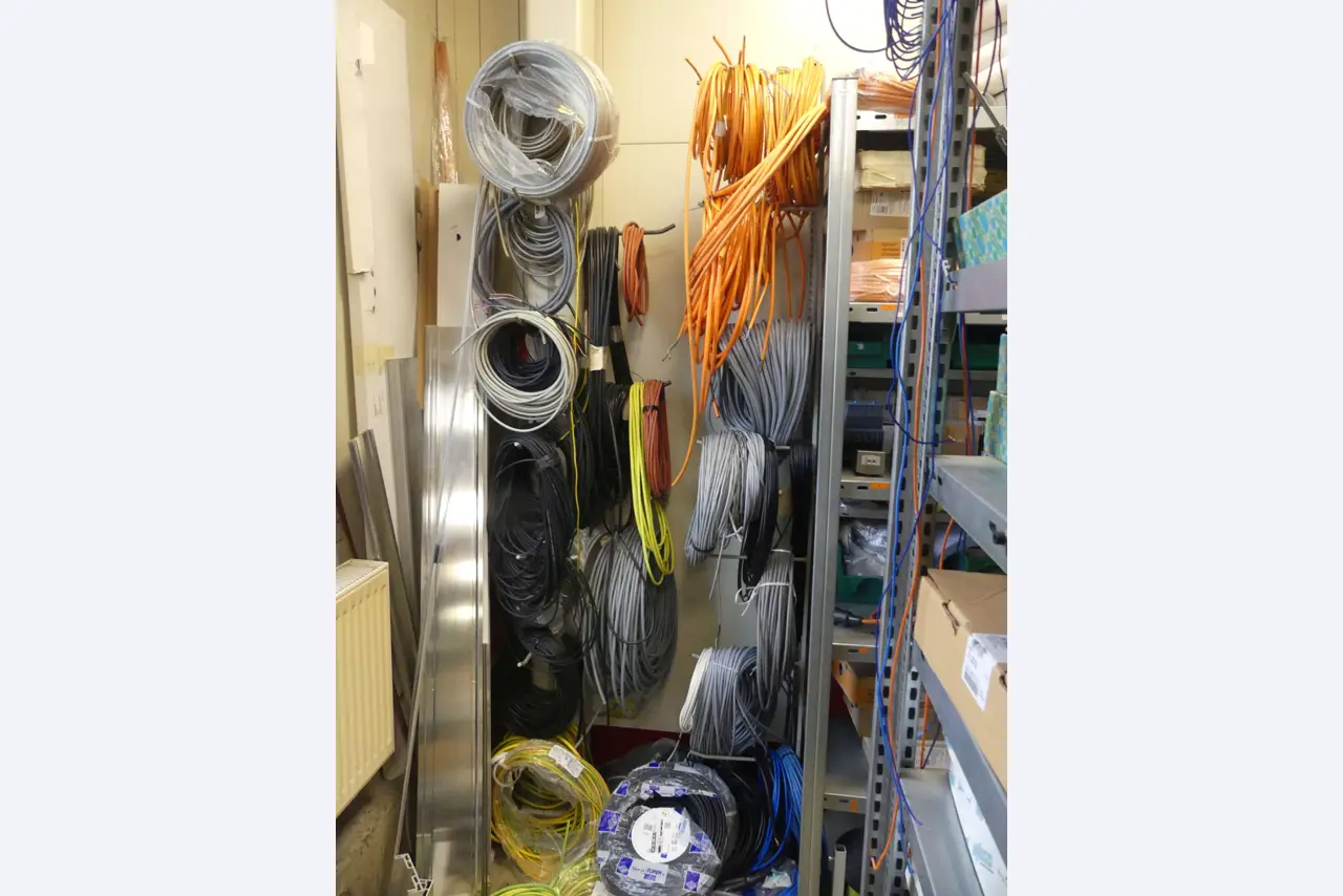 Maschinen und Betriebsausstattung eines Maschinenbauunternehmens-4