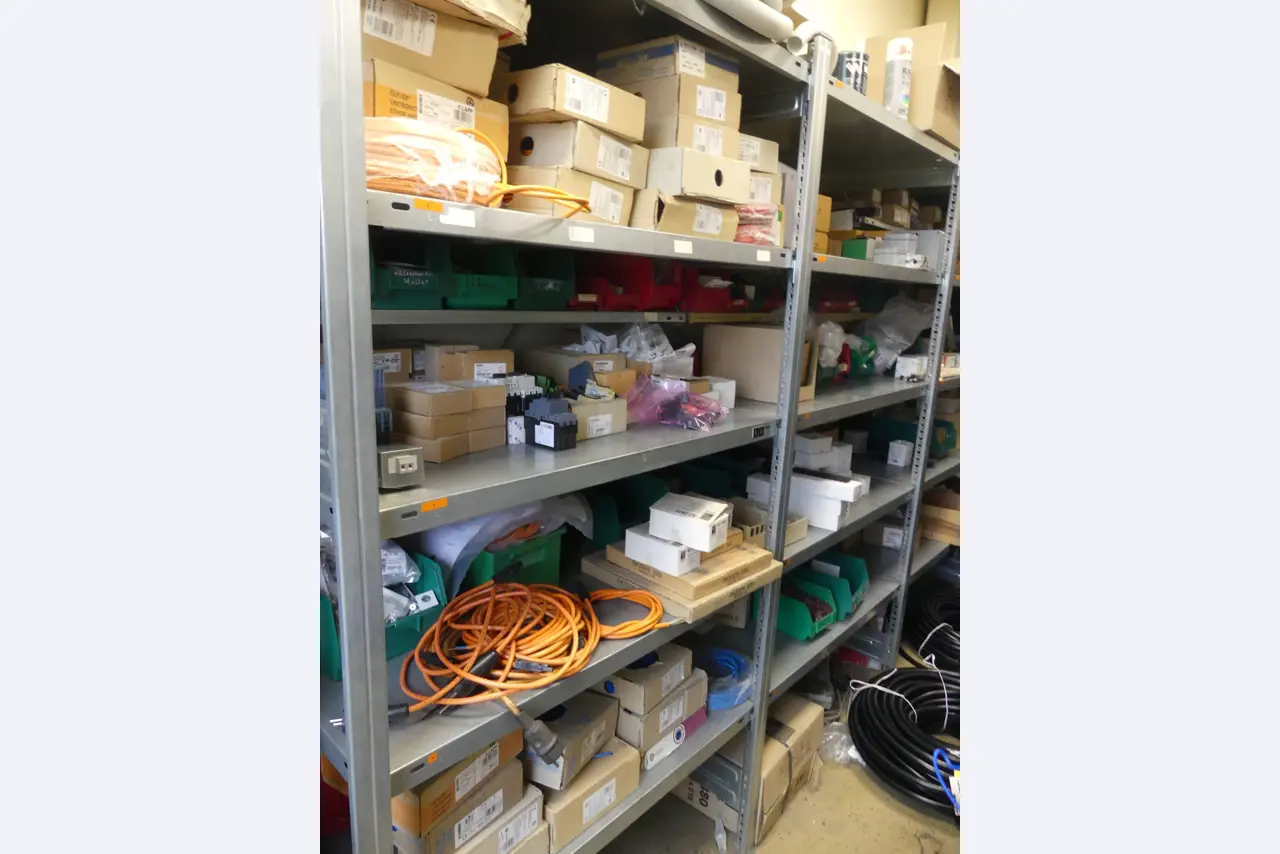 Maschinen und Betriebsausstattung eines Maschinenbauunternehmens-5