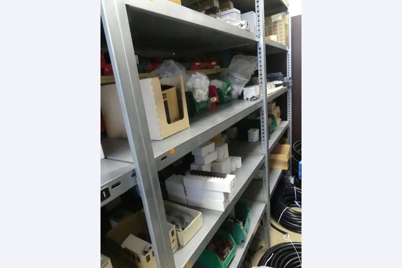 Maschinen und Betriebsausstattung eines Maschinenbauunternehmens-7