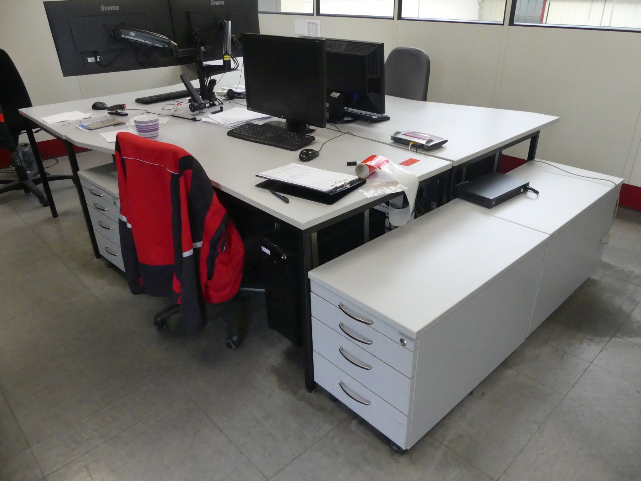 Maschinen und Betriebsausstattung eines Maschinenbauunternehmens-1